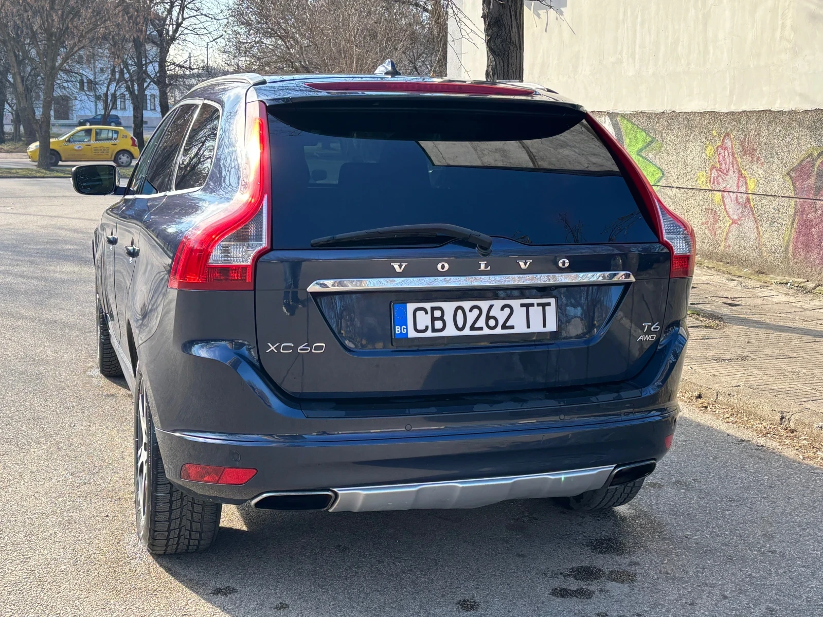 Volvo XC60 3.0 T6 - изображение 4
