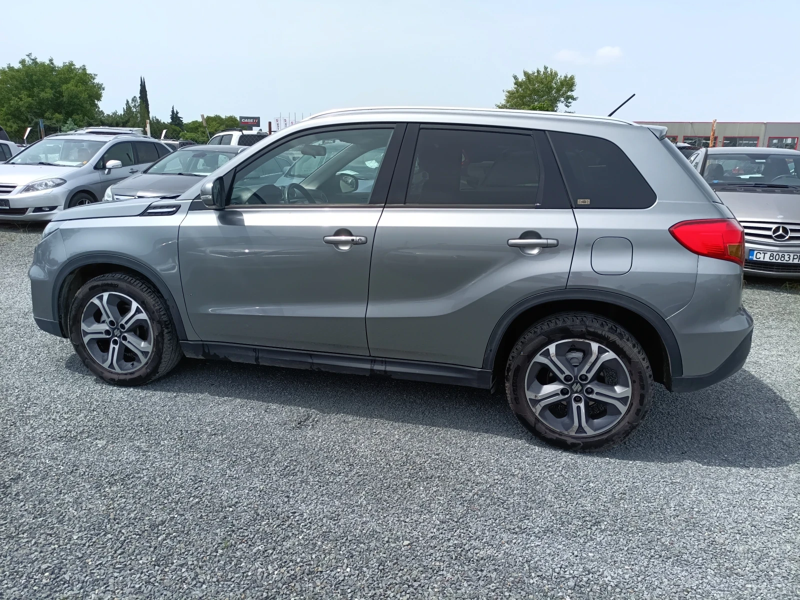 Suzuki Vitara Автомат газ 2016 - изображение 8