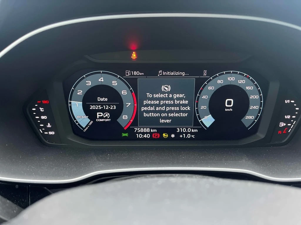 Audi Q3 * Komfort * CARFAX * ��� ������������ ������ | Mobile.bg � ����������� 8