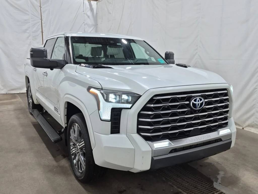 Toyota Tundra * CAPSTONE HYBRID CREW CAB SHORT BED * CARFAX * БЕ - изображение 2