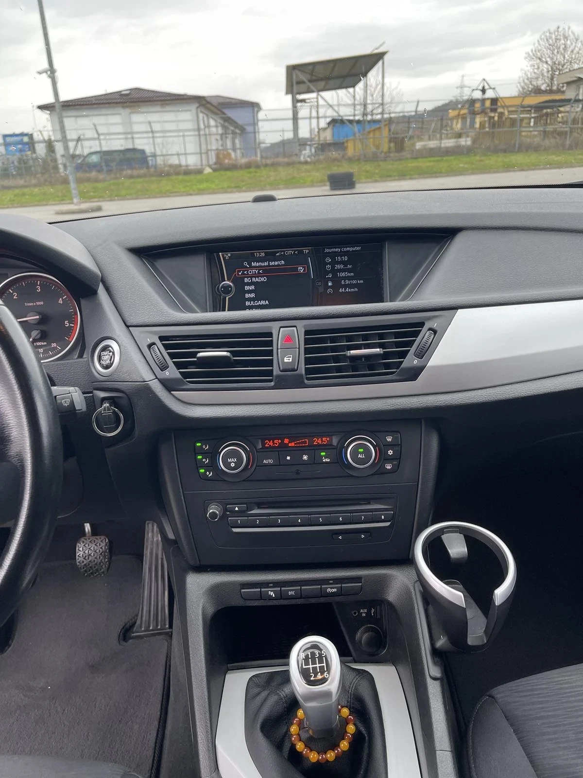 BMW X1, снимка 11 - Автомобили и джипове - 54008711