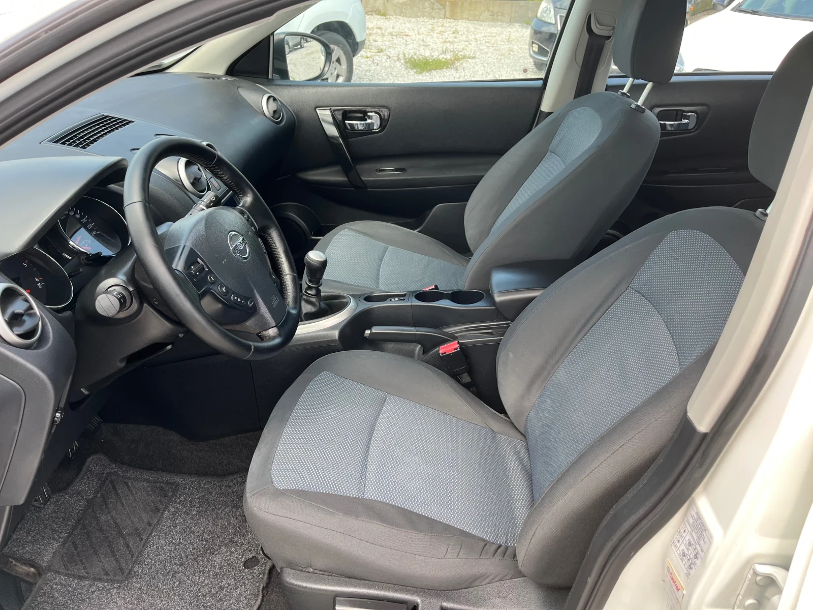 Nissan Qashqai 1, 5DCI 110 ps, снимка 7 - Автомобили и джипове - 54355192