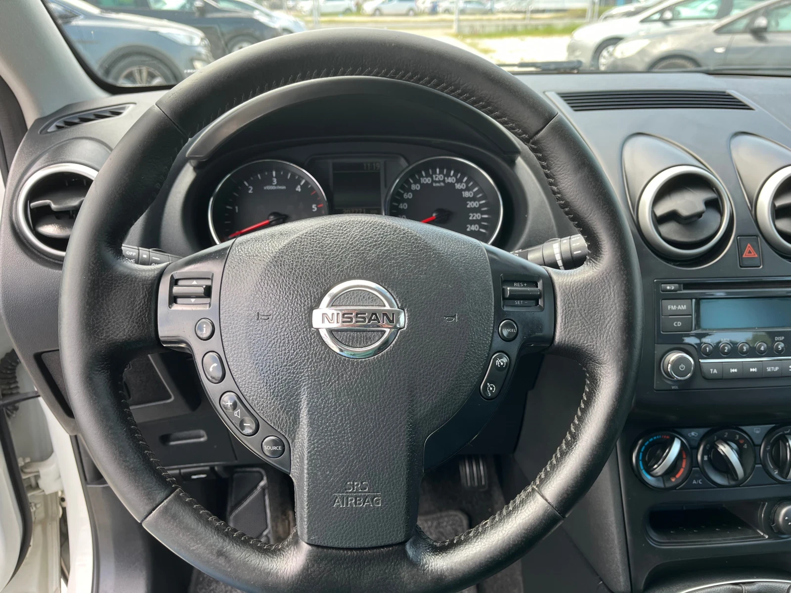Nissan Qashqai 1, 5DCI 110 ps, снимка 10 - Автомобили и джипове - 54355192