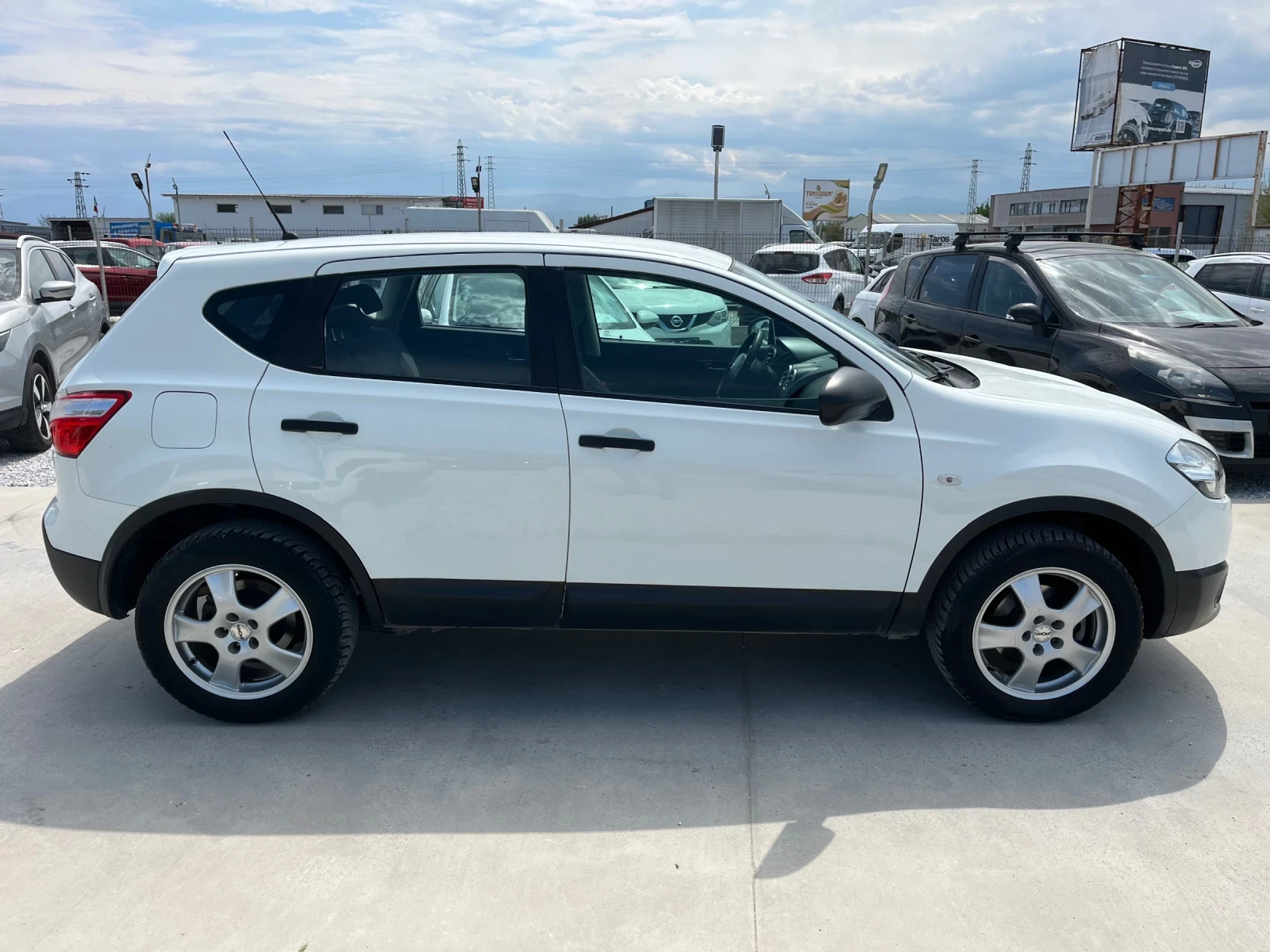 Nissan Qashqai 1, 5DCI 110 ps, снимка 6 - Автомобили и джипове - 54355192