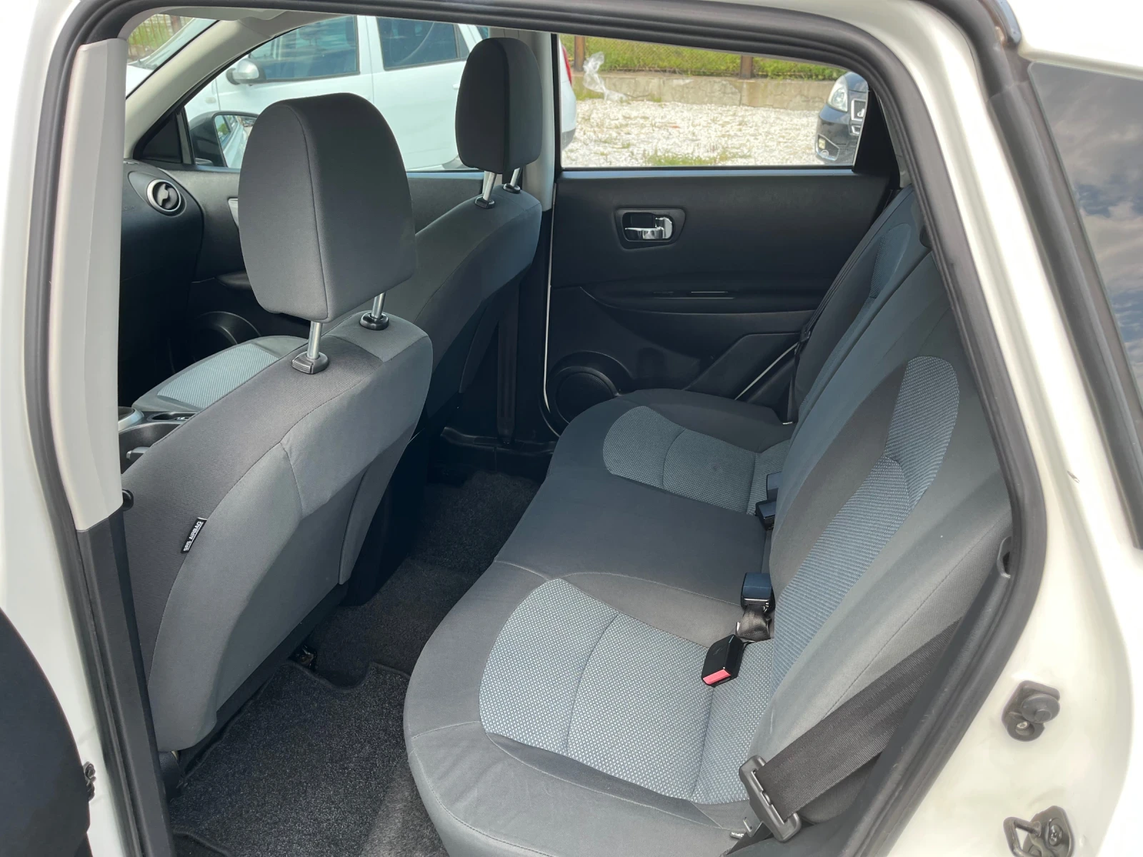 Nissan Qashqai 1, 5DCI 110 ps, снимка 8 - Автомобили и джипове - 54355192