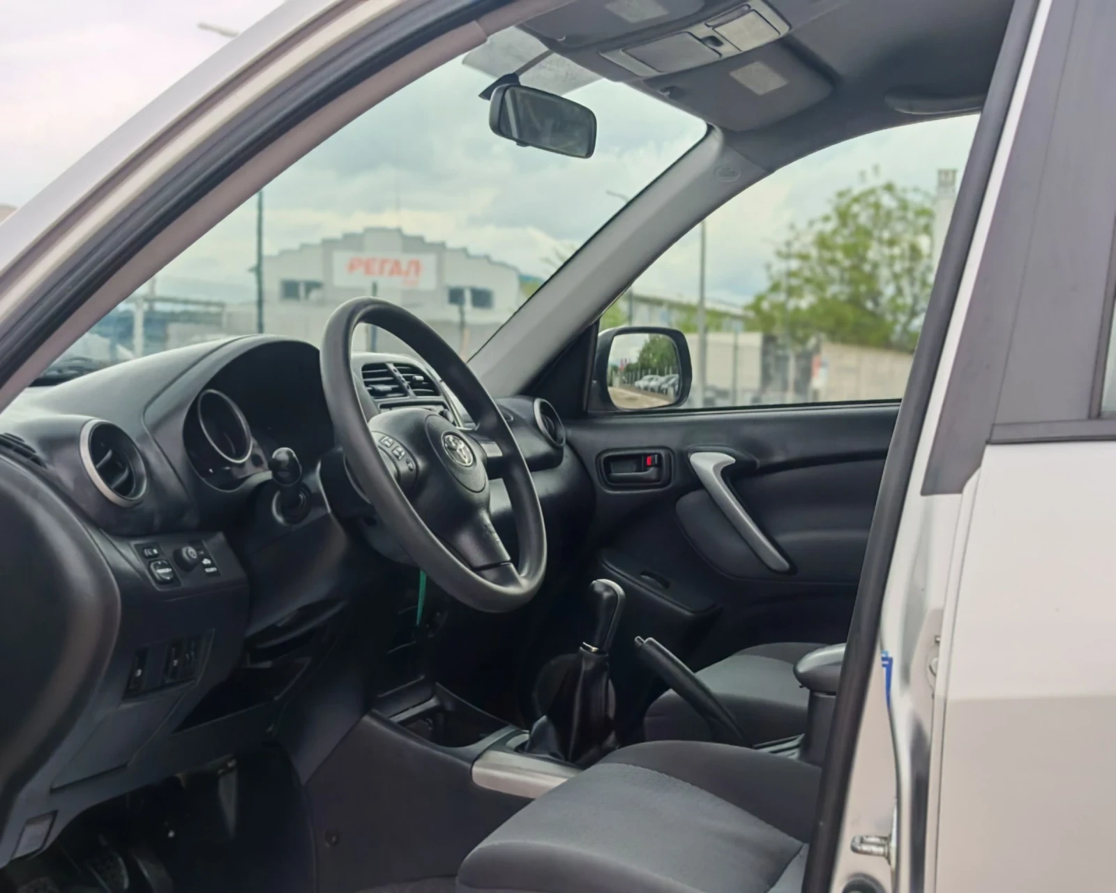 Toyota Rav4 2.0 116 К.С. 4Х4! ДИЗЕЛ! , снимка 8 - Автомобили и джипове - 54383050