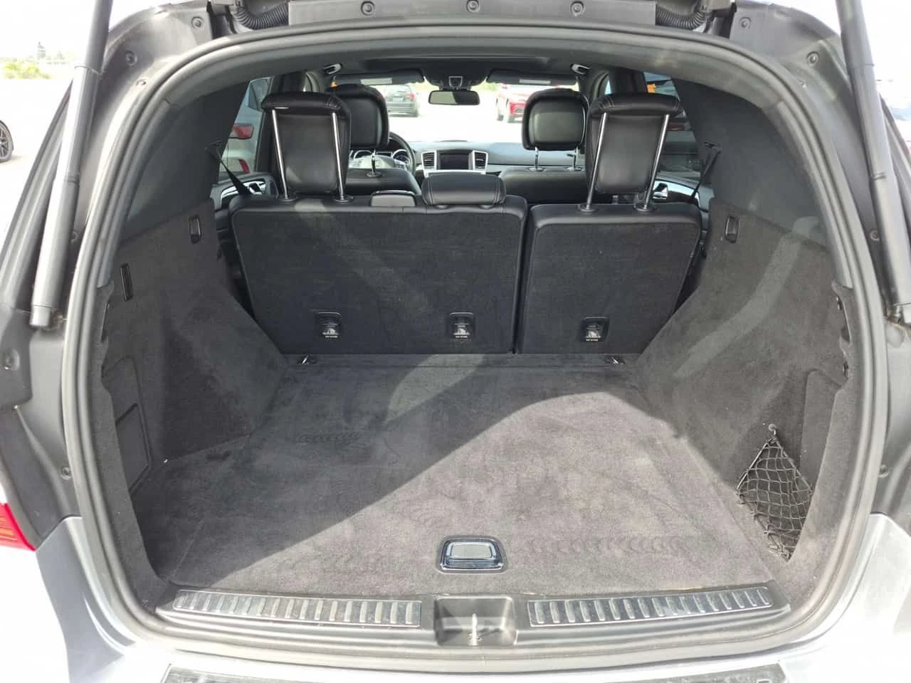 Mercedes-Benz ML 350 BLUETEC| DISTRONIC| 2 КЛЮЧА| HAR/KAR| PANO| CARFAX, снимка 4 - Автомобили и джипове - 54529494