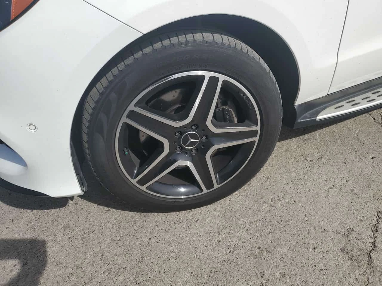 Mercedes-Benz GLE 43 AMG  | DISTRONIC | 360 | HARMAN KARDON | CARFAX , снимка 7 - Автомобили и джипове - 54647773