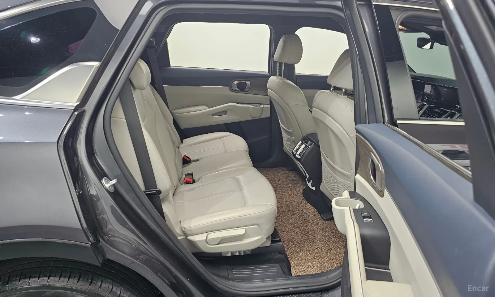 Kia Sorento 1.6 Hybrid\Реални Километри\ТОП ЦЕНА, снимка 12 - Автомобили и джипове - 55872396