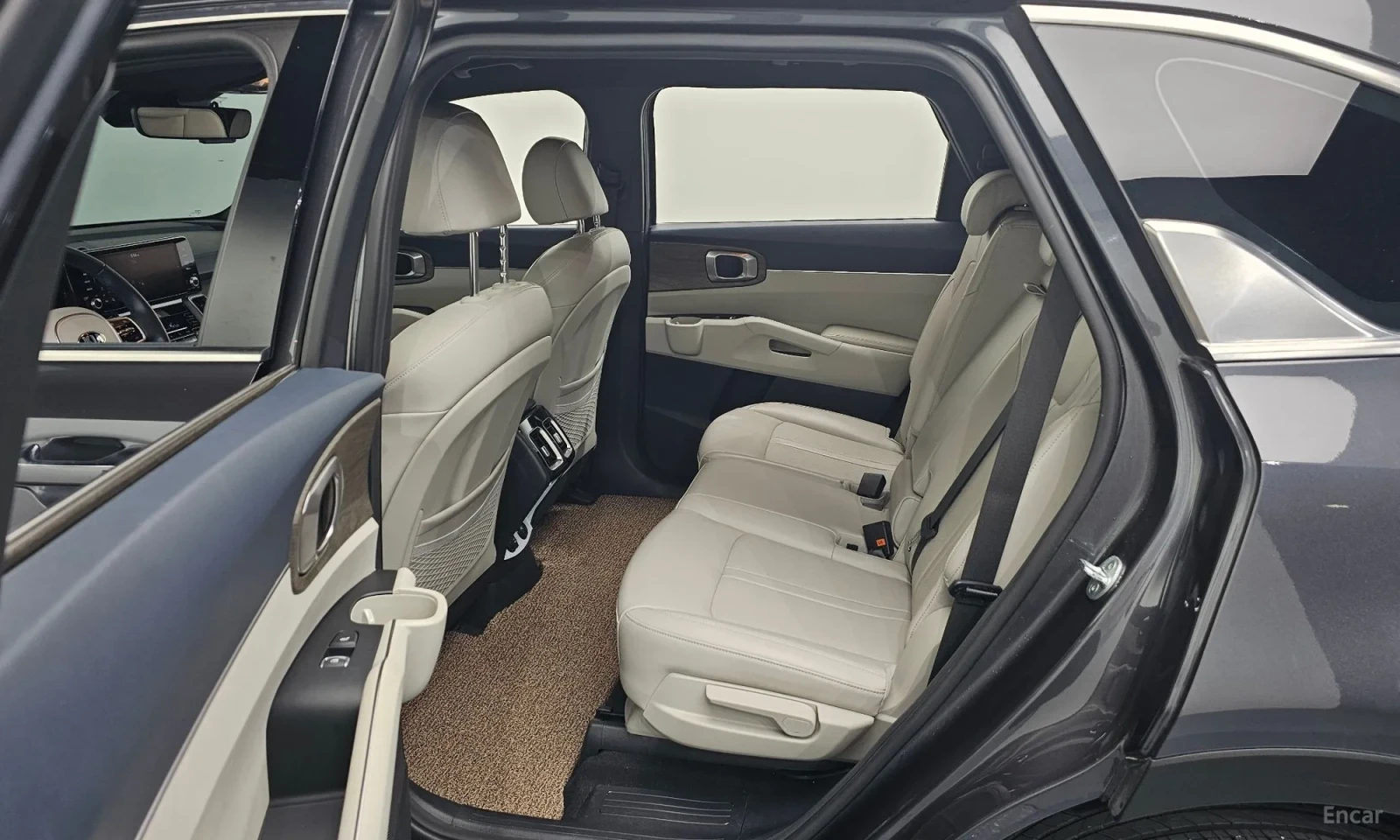 Kia Sorento 1.6 Hybrid\Реални Километри\ТОП ЦЕНА, снимка 11 - Автомобили и джипове - 55872396