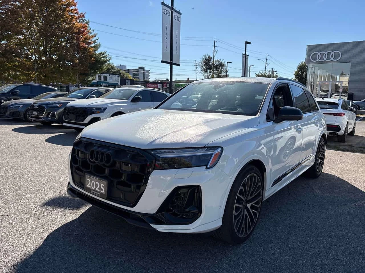 Audi SQ7 | CARFAX | ГЛАВНО ПРЕДСТАВИТЕЛСТВО НА AUDI
