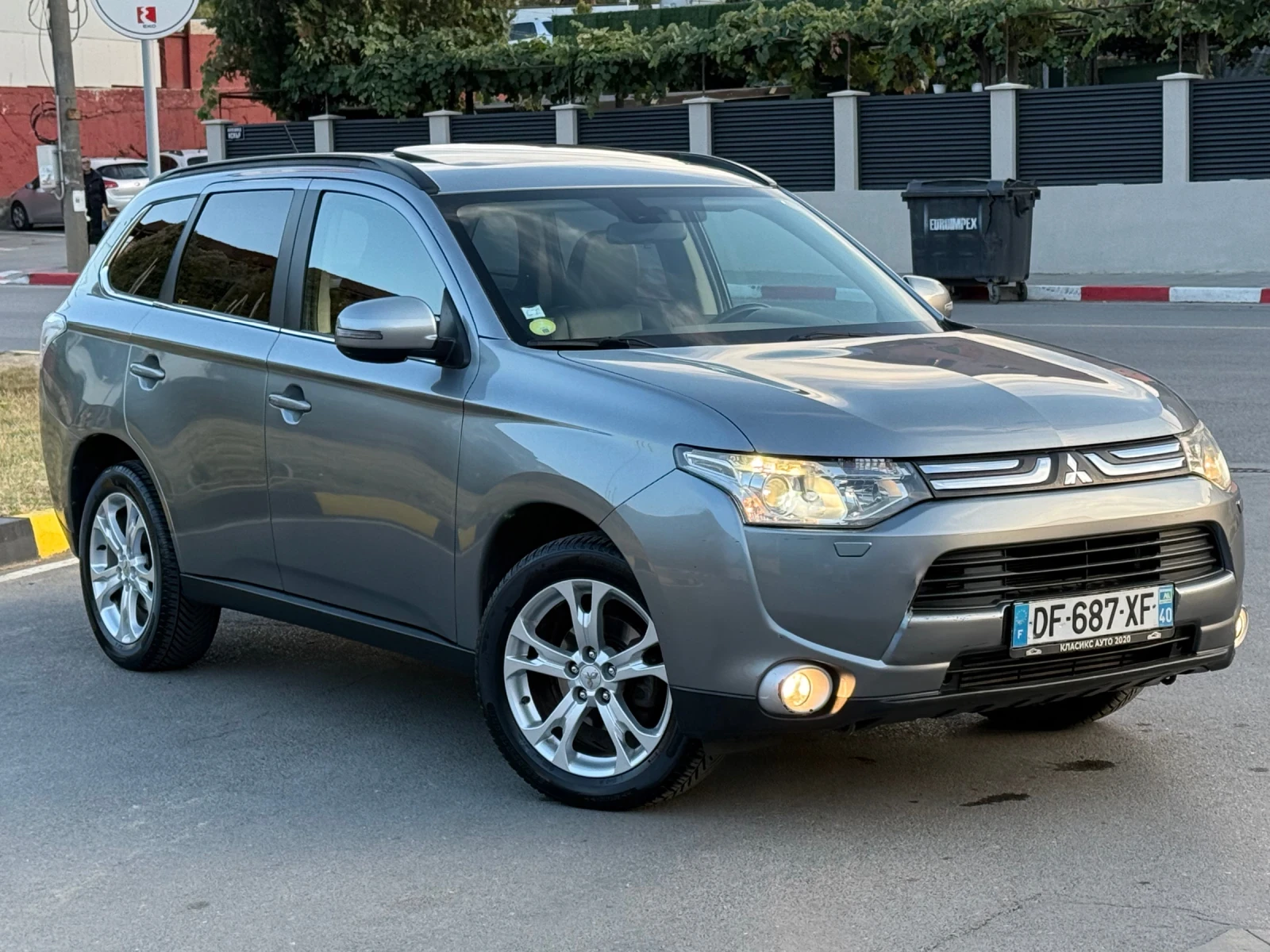 Mitsubishi Outlander 2.2DID Нави/Кожа/4х4/Шибидах/Автоматик