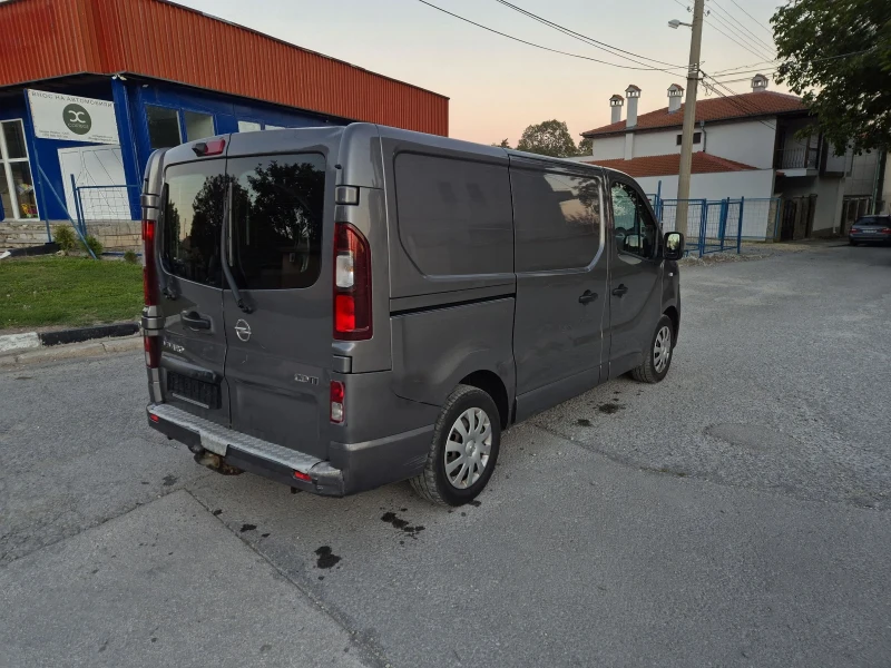 Opel Vivaro 1.6CDTI 89KW, снимка 15 - Бусове и автобуси - 47696384