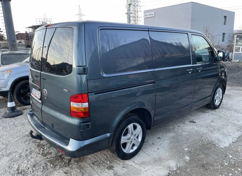 VW Transporter 1.9TDI Т5, снимка 3 - Бусове и автобуси - 48394118