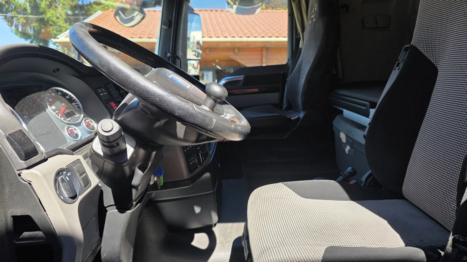 Man Tgx 33 580 EURO 6 6X4, снимка 11 - Камиони - 56127986