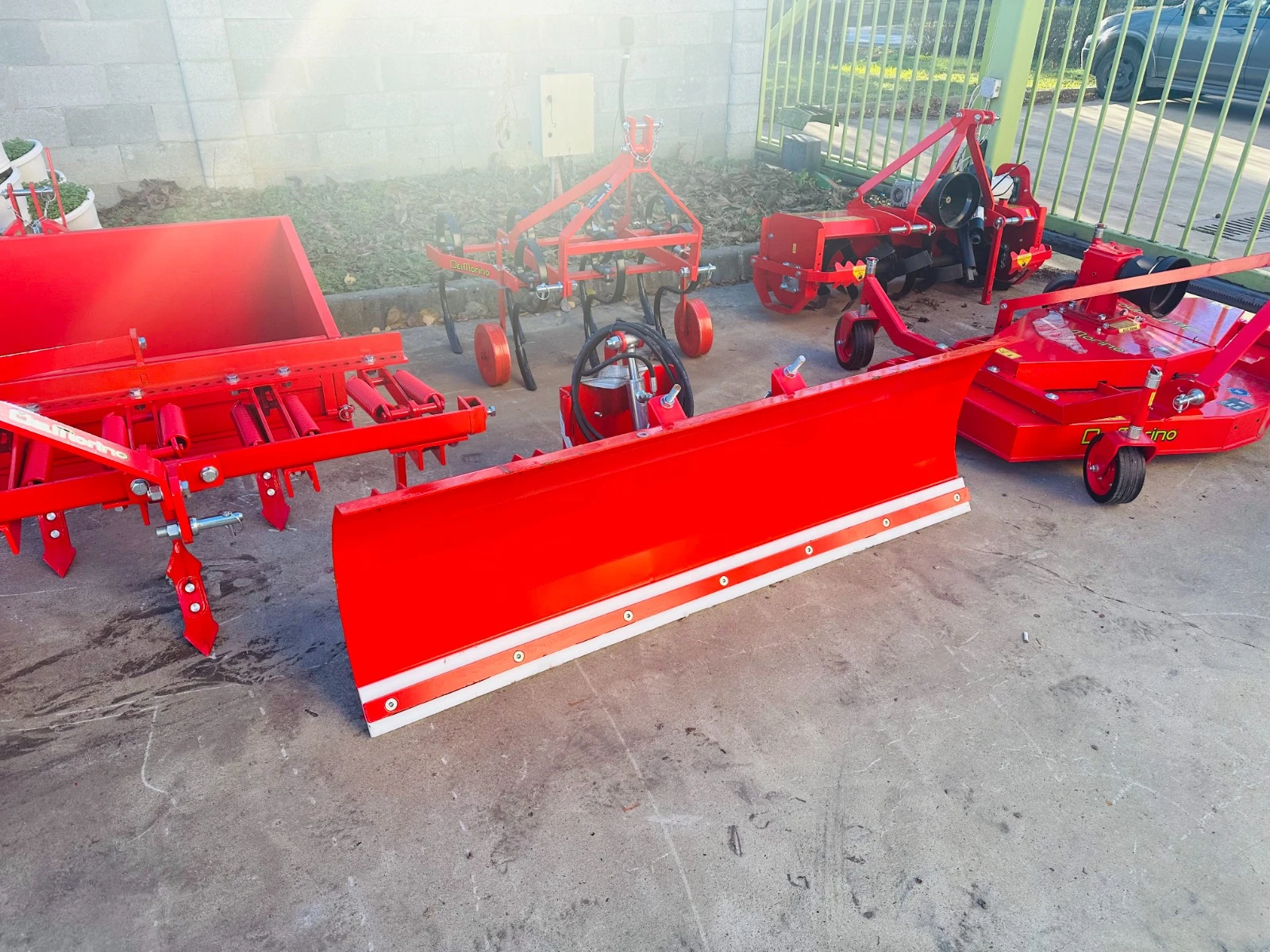        Del Morino  LF | Mobile.bg   1