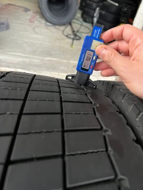 Гуми, снимка 3