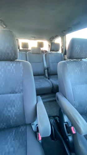 Toyota Avensis verso, снимка 7