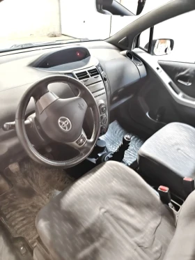 Toyota Yaris, снимка 2