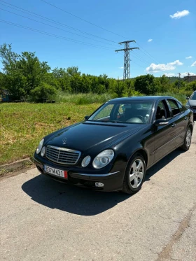 ������ Mercedes-Benz E 220