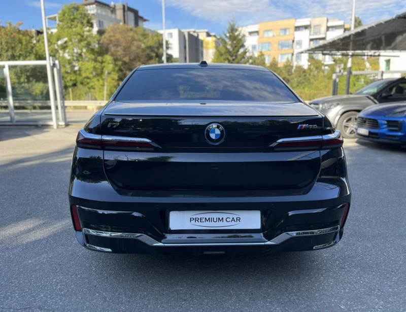 BMW i7 M70 X Drive, снимка 8 - Автомобили и джипове - 47492929