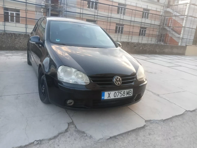 VW Golf 5, снимка 8 - Автомобили и джипове - 47545217