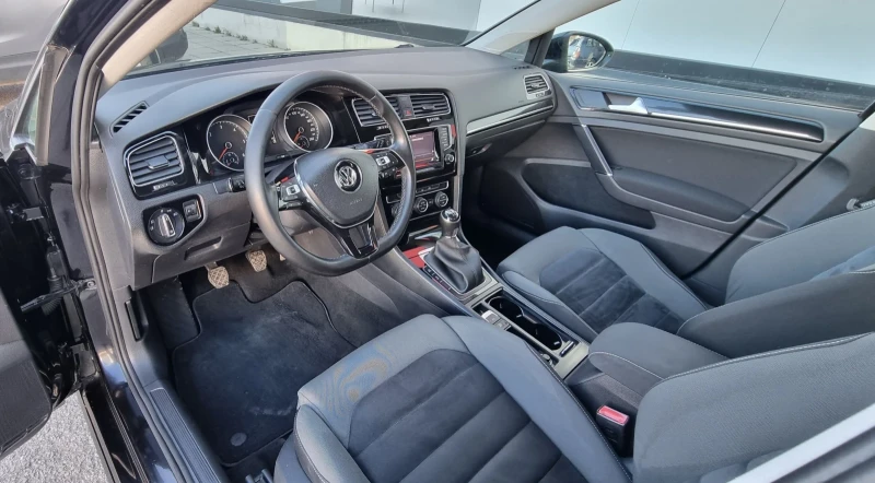 VW Golf GOLF 7 1.6TDI Алкантара , снимка 5 - Автомобили и джипове - 49578563