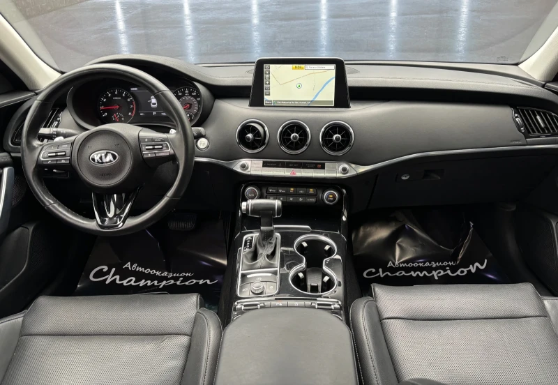 Kia Stinger 2.0 GDI Turbo, снимка 11 - Автомобили и джипове - 50212887