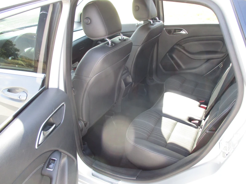 Mercedes-Benz B 180 1.8/ДИЗЕЛ/109кс./КАТО НОВА/, снимка 11 - Автомобили и джипове - 50874049