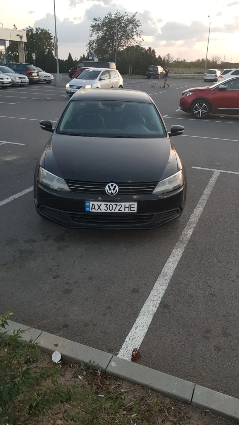 VW Jetta, снимка 2 - Автомобили и джипове - 52296037