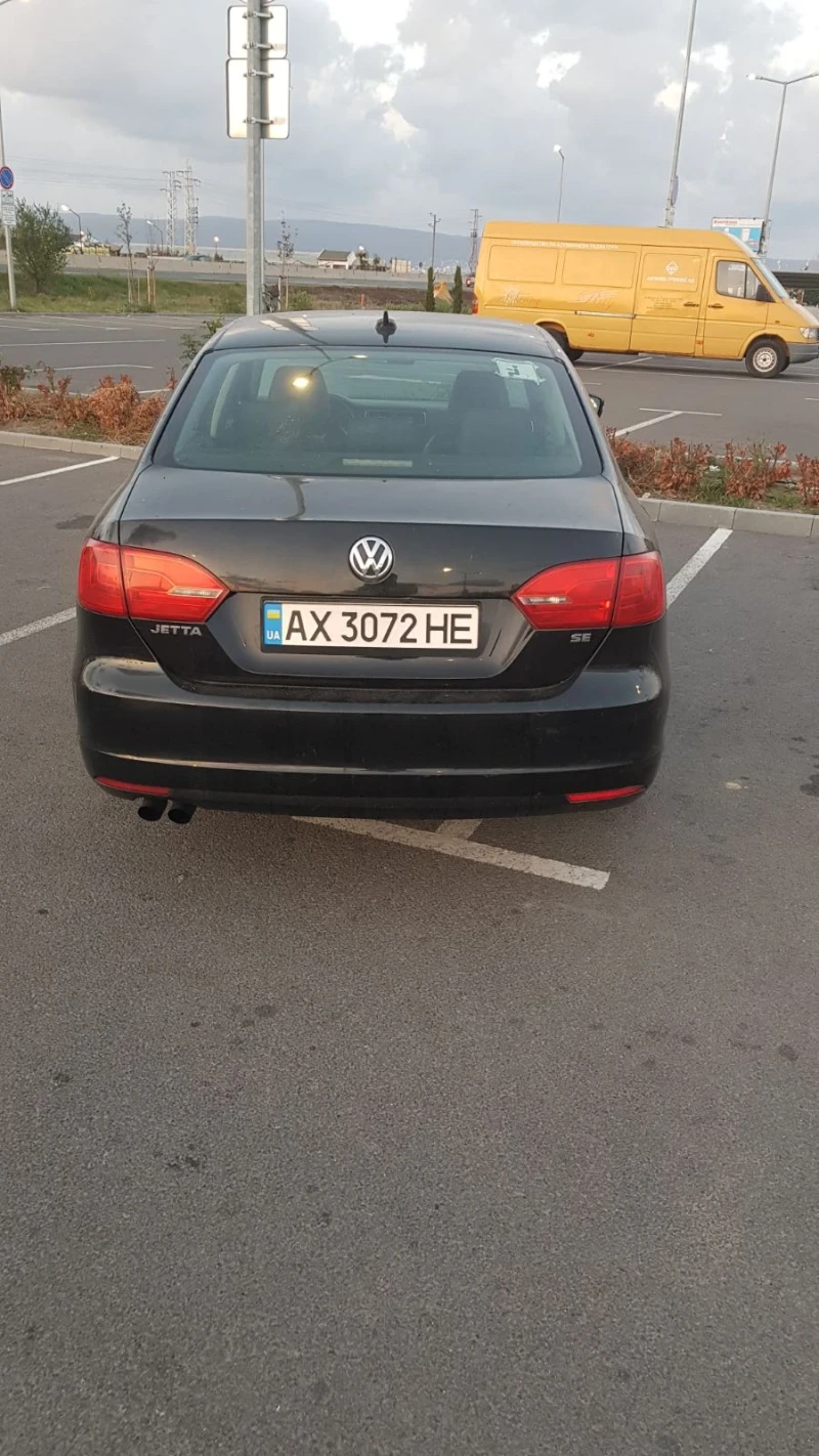 VW Jetta, снимка 4 - Автомобили и джипове - 52296037