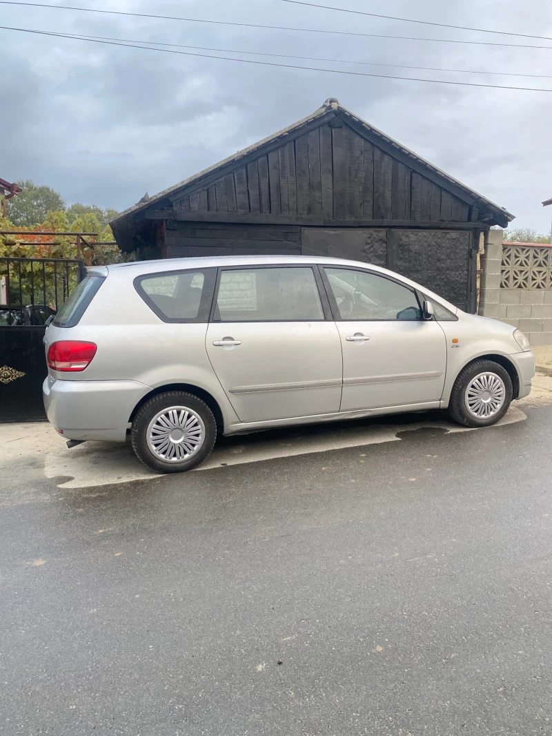 Toyota Avensis verso