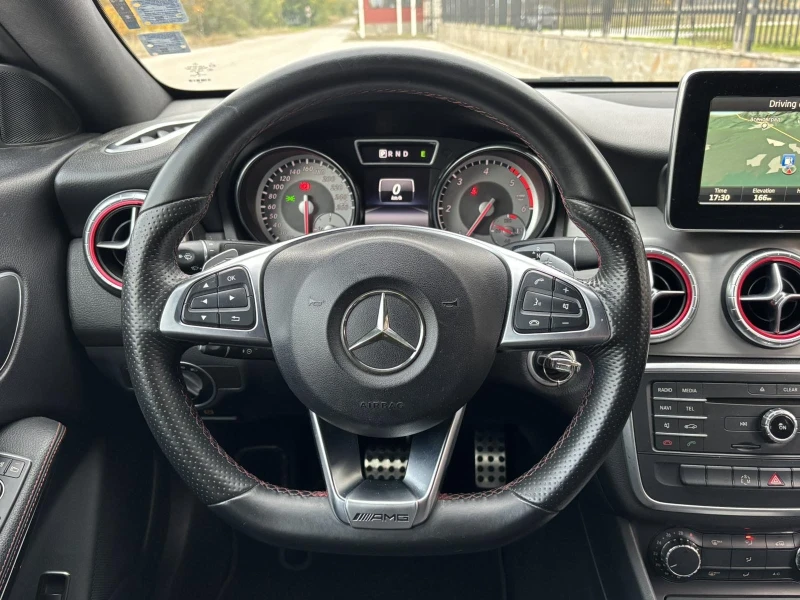 Mercedes-Benz CLA 220  AMG 4MATIC, снимка 11 - Автомобили и джипове - 52510299