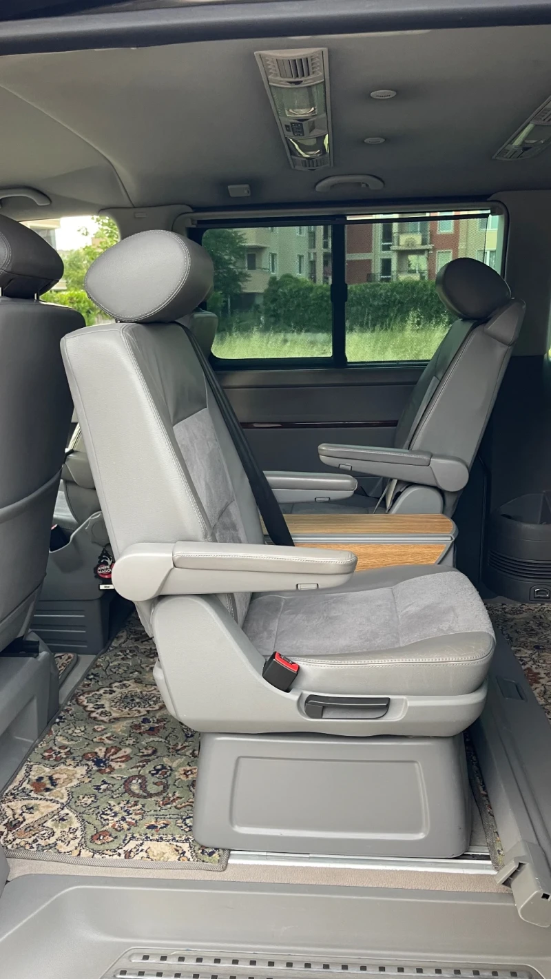VW Multivan Highline, снимка 6 - Автомобили и джипове - 52618753