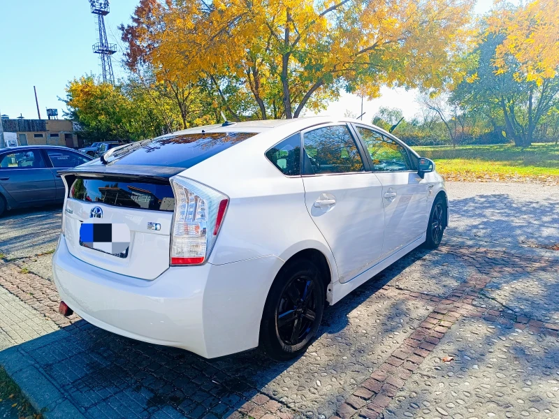 Toyota Prius, снимка 3 - Автомобили и джипове - 53363508