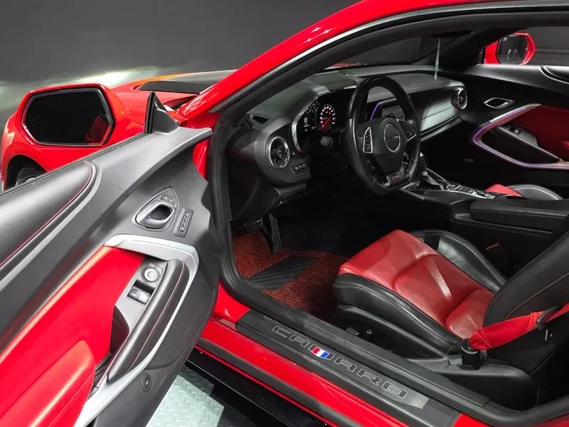 Chevrolet Camaro SS 6.2 V8 Volcano Red, снимка 11 - Автомобили и джипове - 53912734