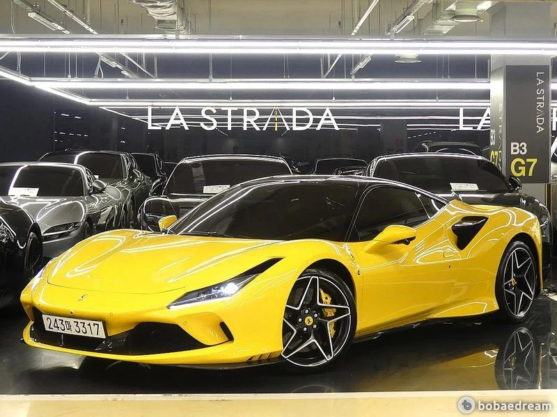 Ferrari F8 3.9 142 Automatic КРАЙНА ЦЕНА: 222097 EUR !!!РЕАЛН, снимка 3 - Автомобили и джипове - 55982325