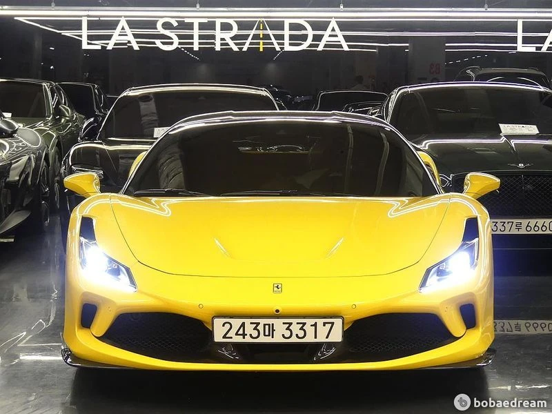 Ferrari F8 3.9 142 Automatic КРАЙНА ЦЕНА: 222097 EUR !!!РЕАЛН