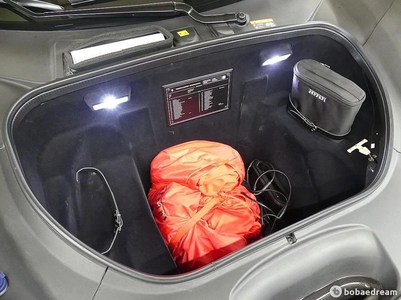 Ferrari F8 3.9 142 Automatic КРАЙНА ЦЕНА: 222097 EUR !!!РЕАЛН, снимка 4 - Автомобили и джипове - 55982325