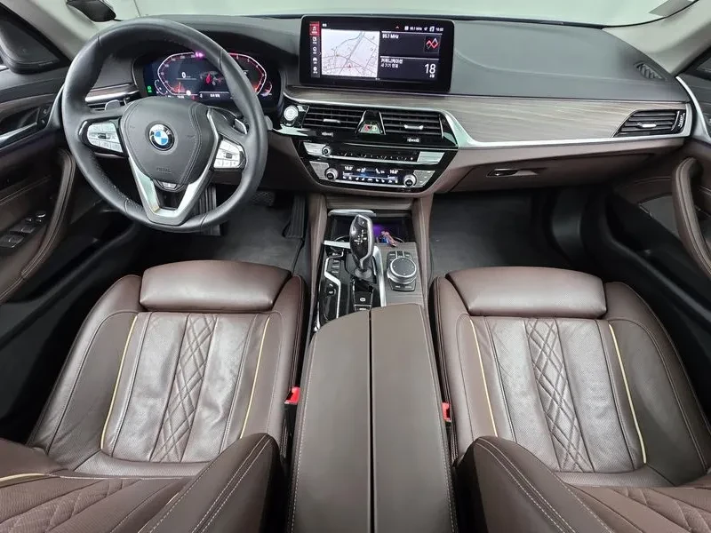 BMW 530 (G30) 530I Luxury, снимка 7 - Автомобили и джипове - 56114943