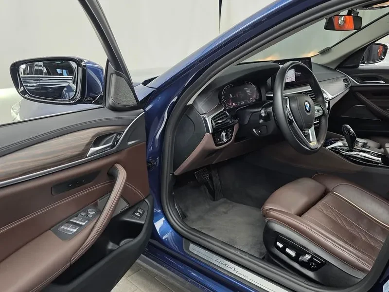 BMW 530 (G30) 530I Luxury, снимка 10 - Автомобили и джипове - 56114943