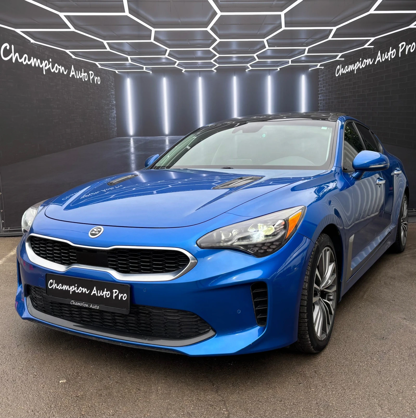 Kia Stinger 2.0 GDI Turbo, снимка 1