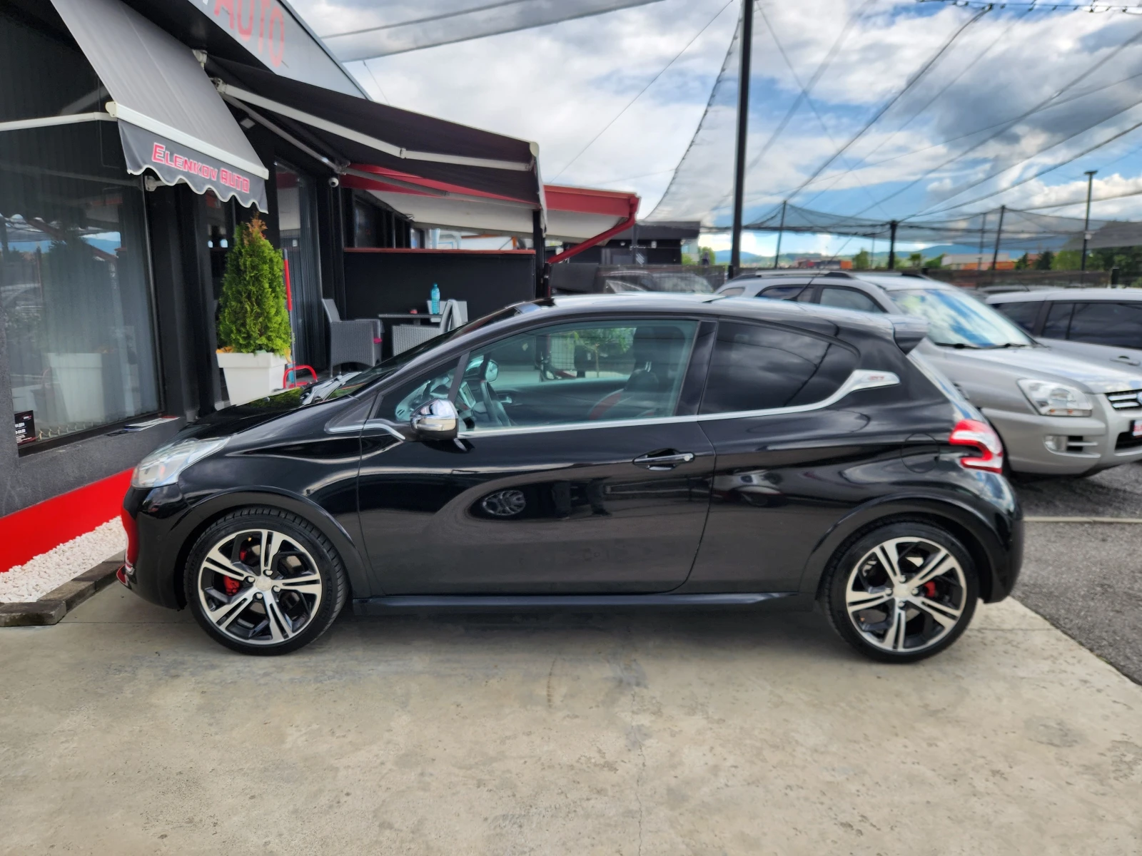 Peugeot 208 GTI-1.6I-200к.с-143206 км НАВИГАЦИЯ-ШВЕЙЦАРИЯ - изображение 4