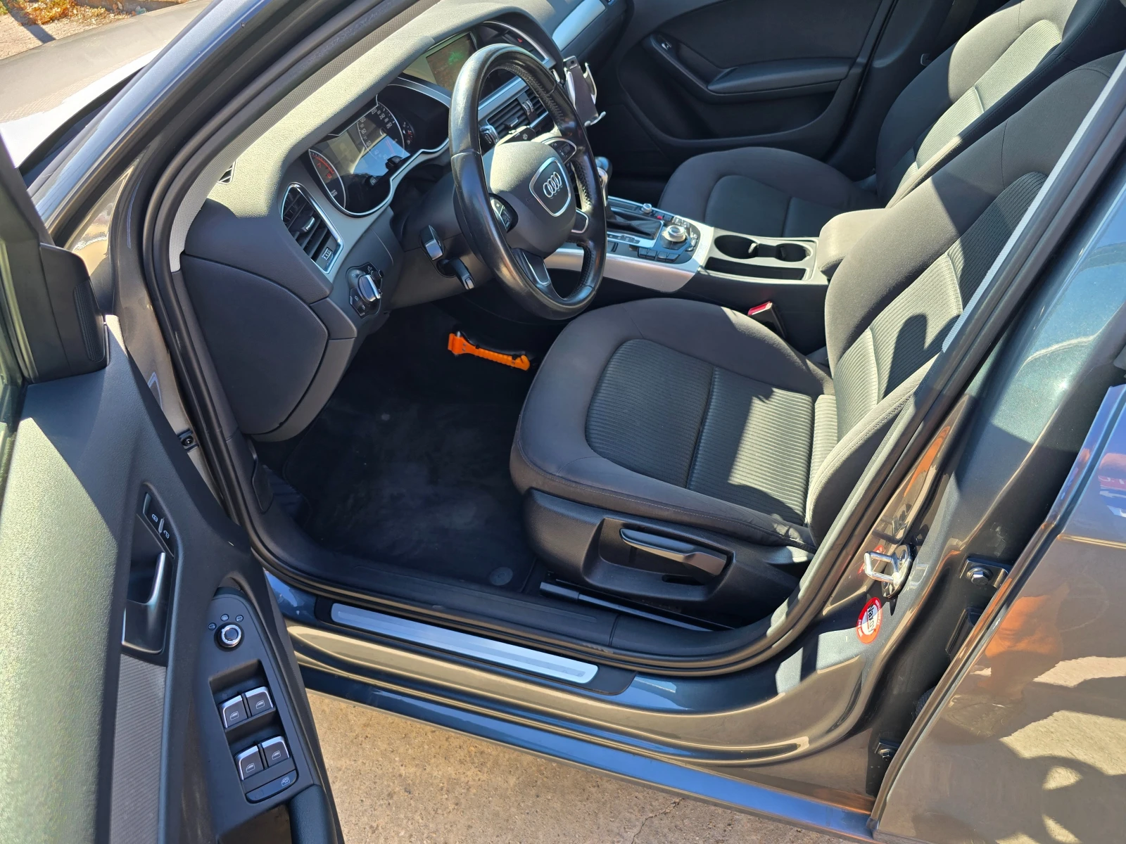 Audi A4 1.8 i - изображение 8