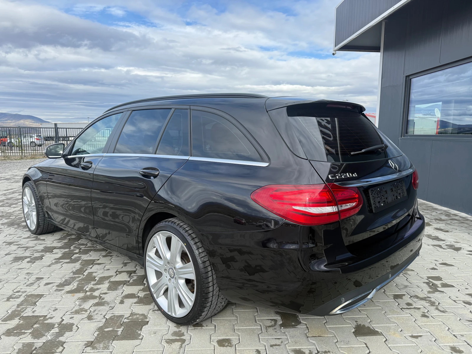 Mercedes-Benz C 220 2.0cdi 170 ks СОБСТВЕН ЛИЗИНГ !! - изображение 7