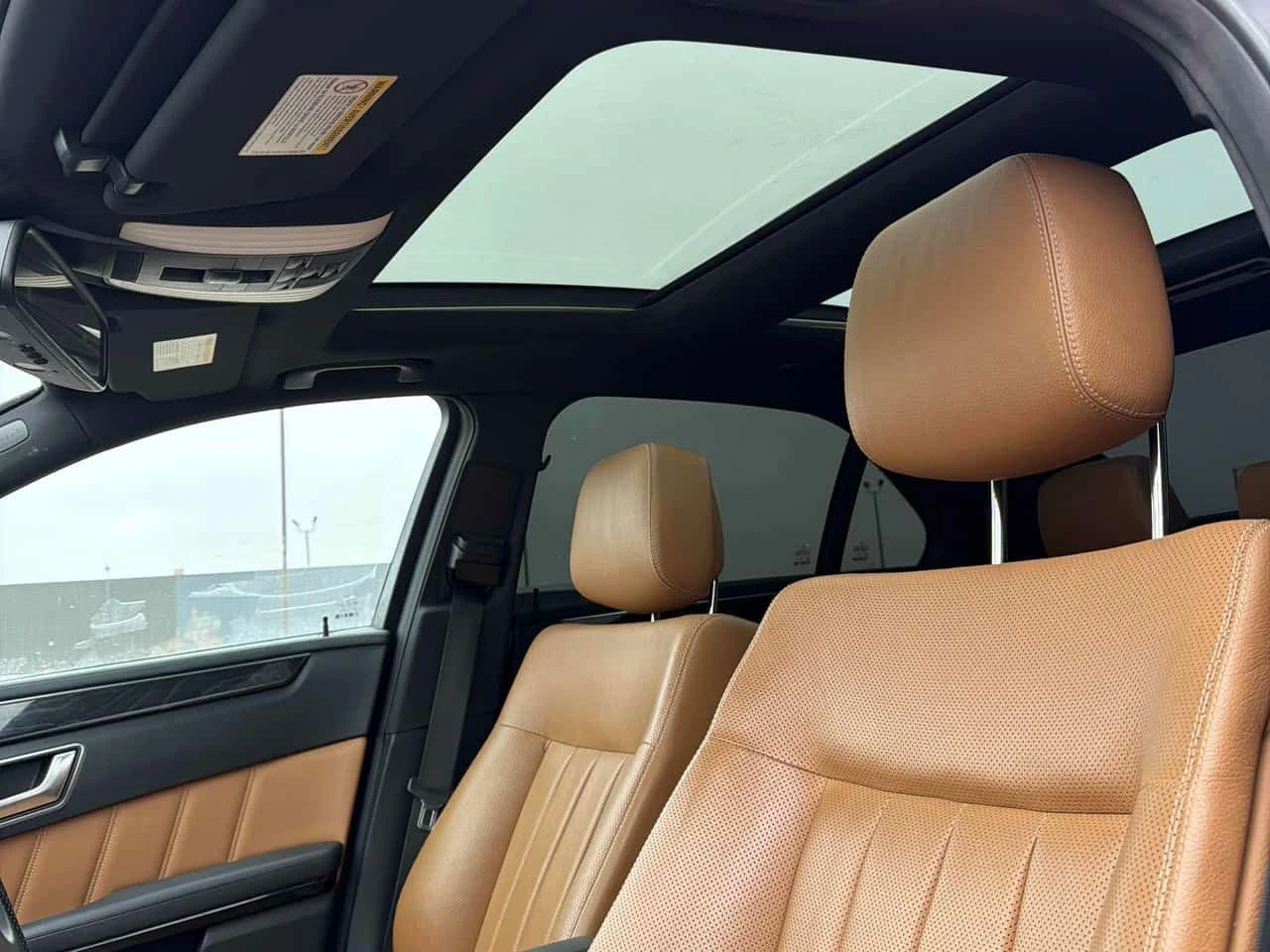 Mercedes-Benz E 500 4MATIC * AMG PACK* ОБДУХВАНЕ* ПАНОРАМА*  - изображение 10