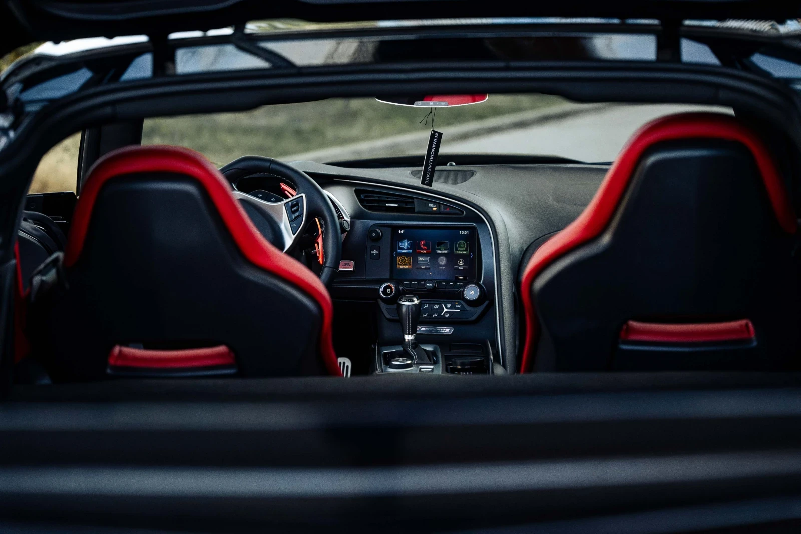 Chevrolet Corvette, снимка 16 - Автомобили и джипове - 54393870