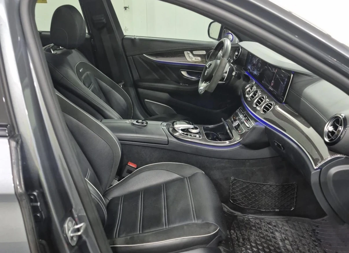 Mercedes-Benz E 63 AMG * HEAD UP * ОБДУХ * МАСАЖ * ДИСТРОНИК * CARFAX * , снимка 4 - Автомобили и джипове - 54644208