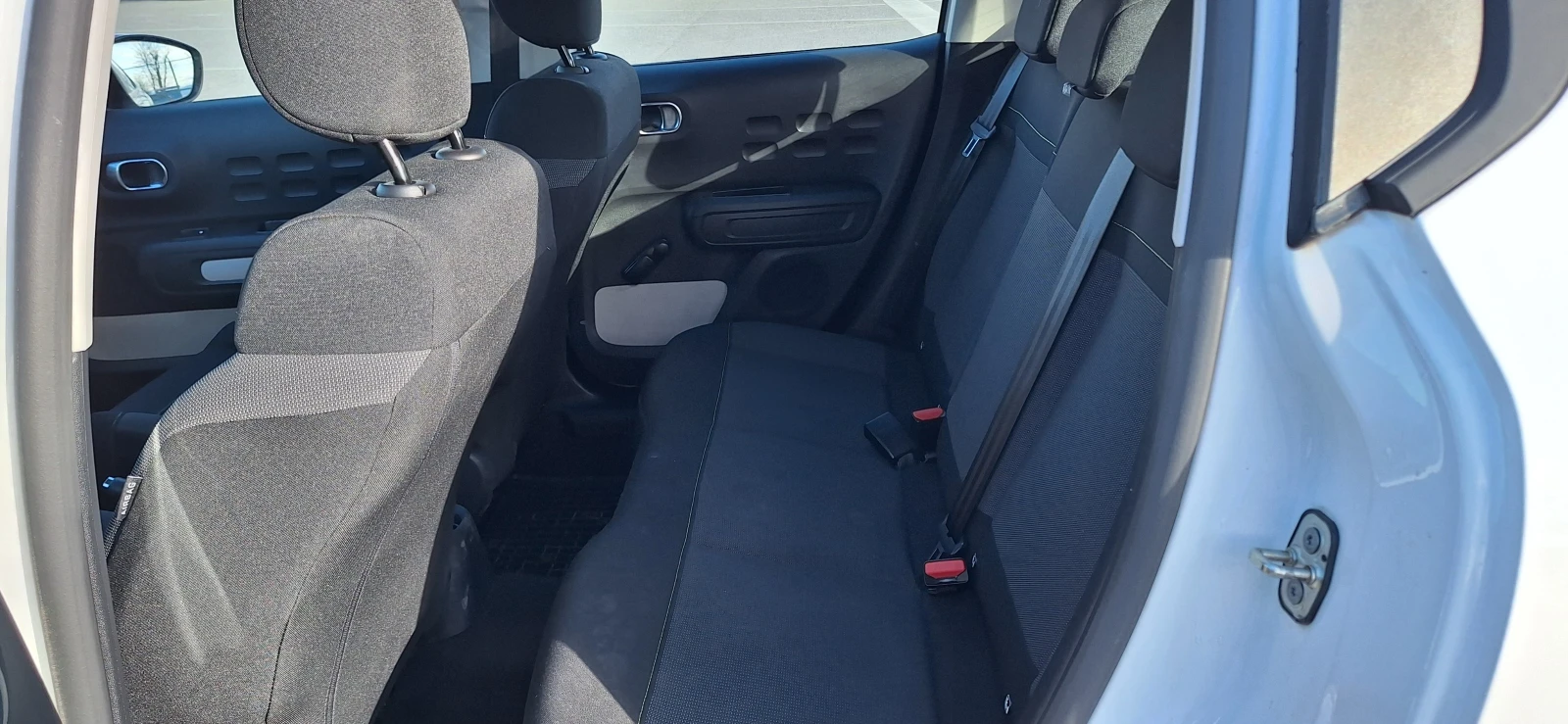 Citroen C3 FEEL PACK PureTech 110 S&S BVM6 ГАРАНЦИЯ, снимка 9 - Автомобили и джипове - 54713577