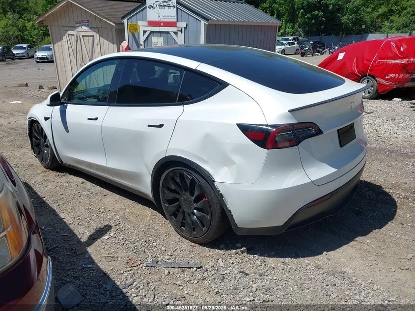 Tesla Model Y Performance, Dual Motor 30.000km, снимка 4 - Автомобили и джипове - 55024506